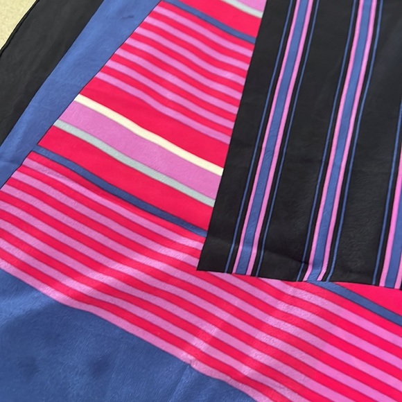 Christian Dior silk scarf - Picture 6 of 7